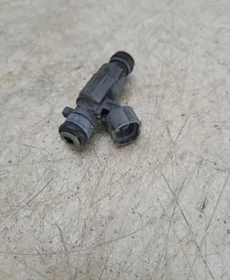 Hyundai Santa Fe Fuel injector 9260930003