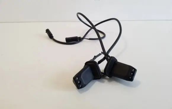 Land Rover Evoque II Windshield washer spray nozzle 