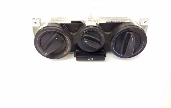 Skoda Octavia Mk1 (1U) Climate control unit 1J0819045E