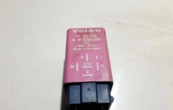 Volvo S70 V70 V70 XC Other relay 9128136 898704000