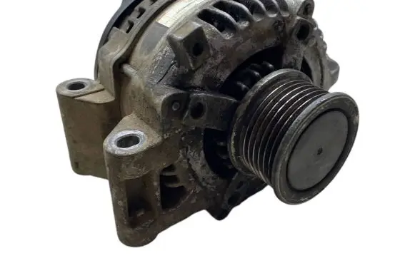 Toyota Corolla Verso AR10 Generator/alternator 270600G011