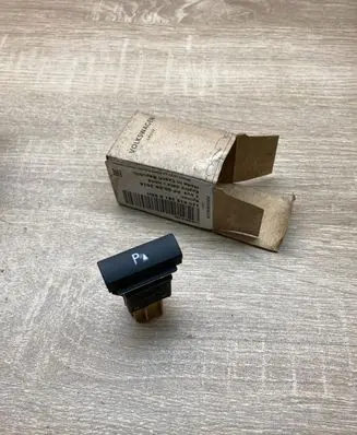 Skoda Octavia Mk2 (1Z) Parking (PDC) sensor switch 1Z0919281B
