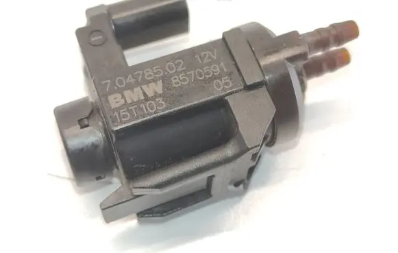 BMW 1 F20 F21 Vacuum valve 70478502 8570591 15T103