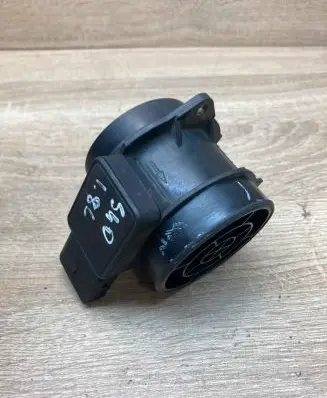 Volvo S40, V40 Mass air flow meter 30611533 5WK9624
