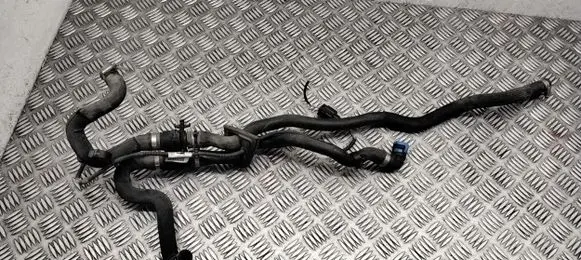 Volvo V70 Engine coolant pipe/hose 9318100 31338213