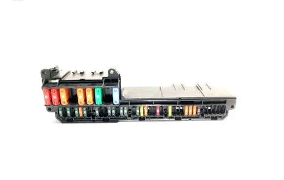 BMW 5 E60 E61 Fuse module 6957330 03154