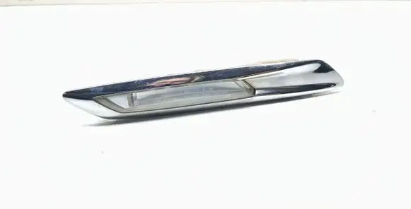 BMW 5 F10 F11 Front fender indicator light 7154167