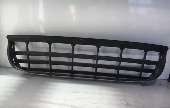 Front bumper lower grill