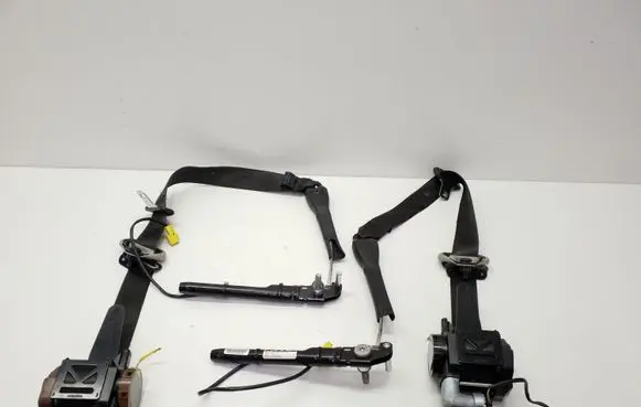Opel Antara Front seatbelt 95473470 95473474