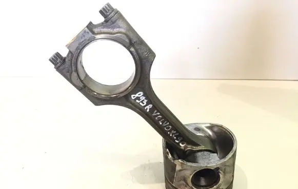 Volvo XC90 Piston with connecting rod