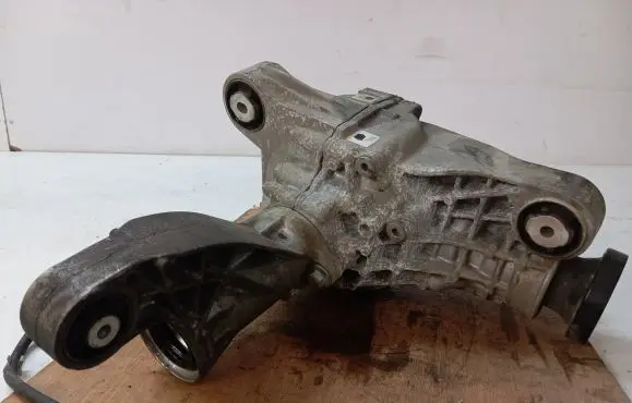 Mercedes-Benz GLS X166 Front differential C210061