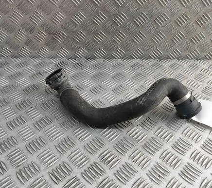 Mercedes-Benz C W205 Engine coolant pipe/hose A2055010282