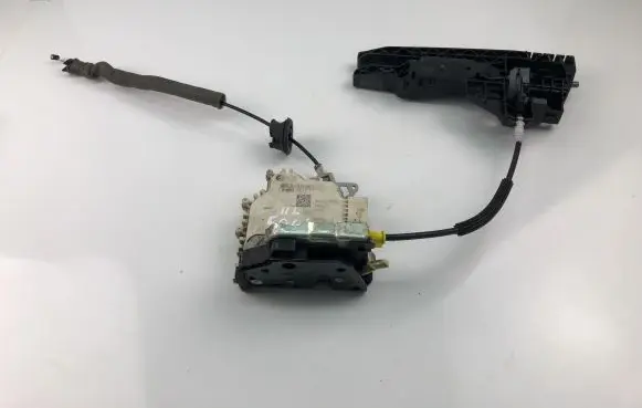 Audi A6 S6 C6 4F Rear door lock 8J1837016C