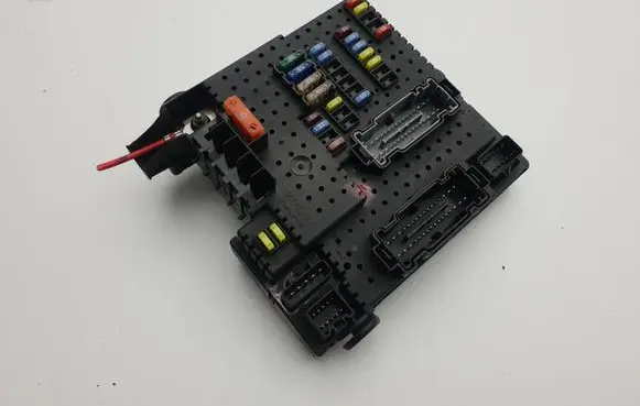 Volvo XC90 Fuse box set 30728512 06W364 28017881
