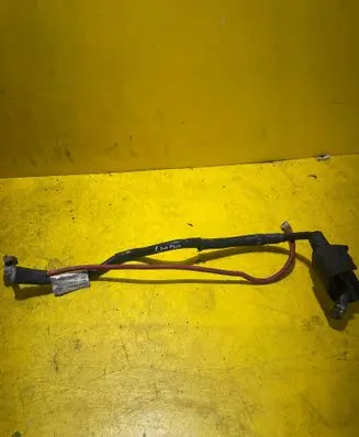 Volkswagen PASSAT B6 Positive cable (battery) 1K0971228L