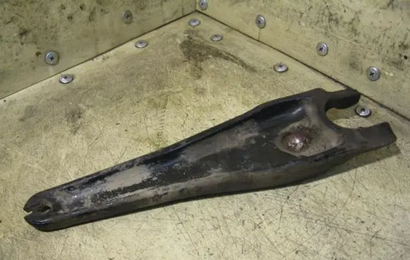 Renault Laguna I Clutch release arm fork MG55818