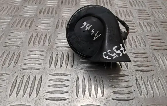 Audi A4 S4 B6 8E 8H Horn signal 8E0951221