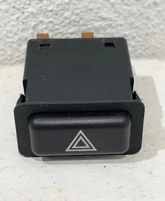 BMW 5 E28 Hazard light switch 1372895 2715 C80FK5023