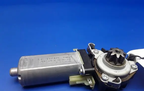 Mercedes-Benz R W251 Seat adjustment motor 0390203002 820418984