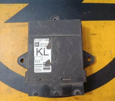 Opel Vectra C Door control unit/module 9227560 5WK46001