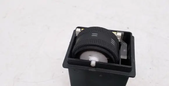 Audi A4 S4 B8 8K Headlight level height control switch 8K0941301A