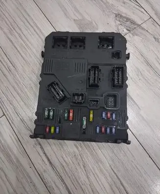 Peugeot 206+ Comfort/convenience module 9657999780