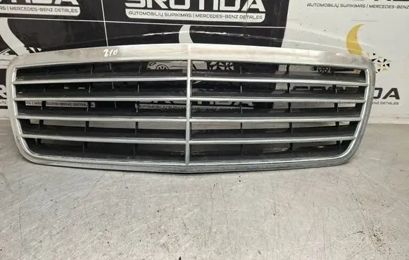 Mercedes-Benz E W210 Front bumper upper radiator grill 2108800583