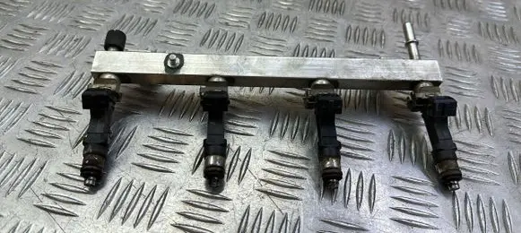 Opel Astra J Fuel main line pipe 55572731 0280151258