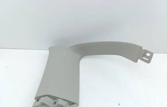 Subaru Forester SK (C) pillar trim B0001A7C