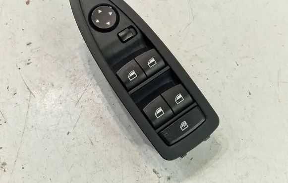 BMW 1 F20 F21 Electric window control switch 920811001 728383206