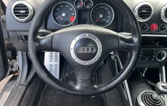Audi TT Mk1 Steering wheel