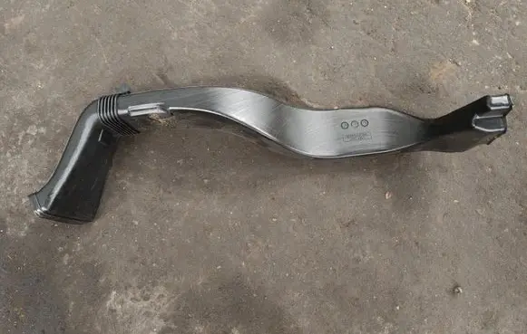 BMW X5 E53 Air intake hose/pipe 8402282