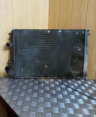Coolant radiator