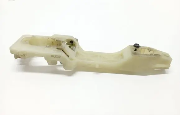Rear door exterior handle/bracket