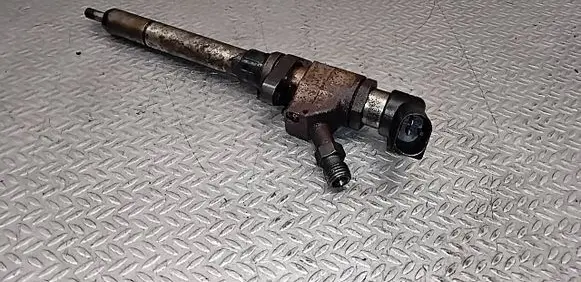 Volvo V50 Fuel injector 9657144580