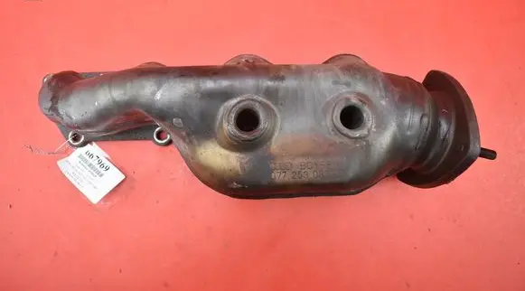 Audi A8 S8 D3 4E Exhaust manifold 077253033AB