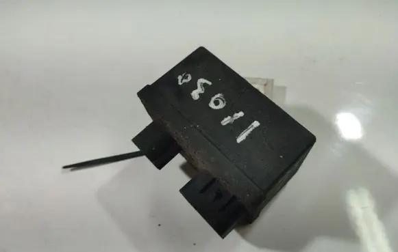 Fiat Freemont Glow plug pre-heat relay 