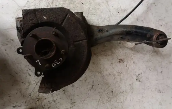 Volvo C30 Rear wheel hub