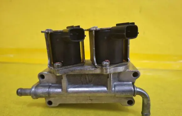 Mitsubishi Carisma Coolant heater control valve 