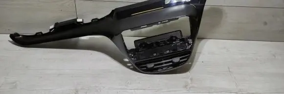 Peugeot 2008 I Radio/GPS head unit trim 9673830077
