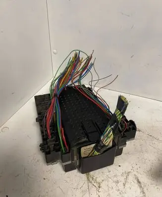 Volvo XC90 Comfort/convenience module 30682664 04W122 08688513