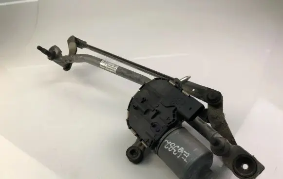 Volvo V40 Wiper motor 3397021692