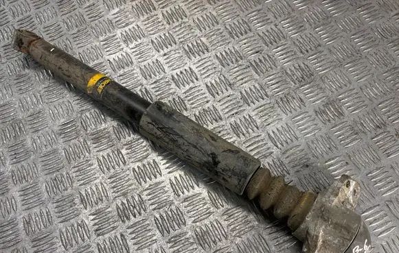 Volkswagen PASSAT B6 Rear shock absorber/damper