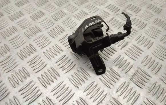Hyundai i40 Vacuum valve 