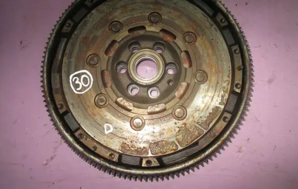 Audi A3 S3 8L Flywheel 06A105264