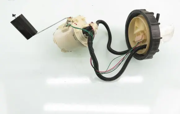 Ford Focus In-tank fuel pump 98APAK9H307