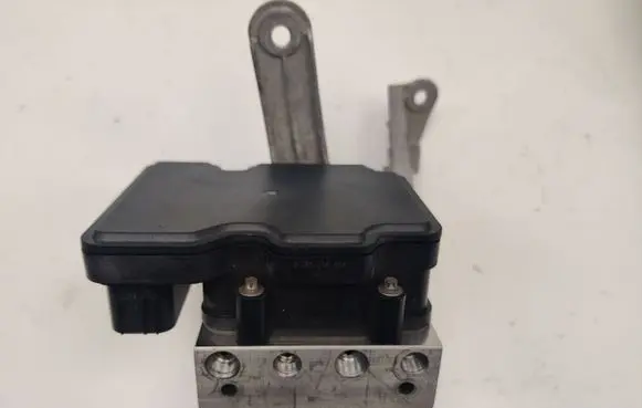 Chevrolet Camaro ABS Pump 84089247