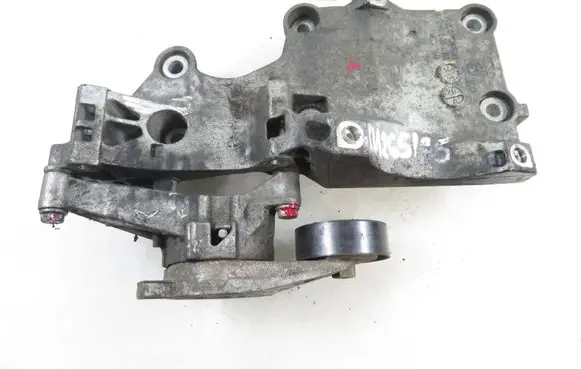Volkswagen PASSAT B6 Generator/alternator bracket 038903143AF