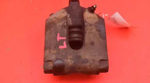 Volvo XC90 Rear brake caliper 30639523