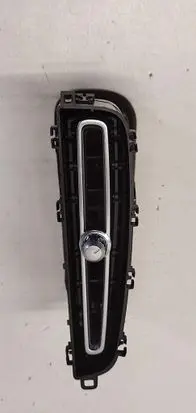 Volvo XC40 Dash center air vent grill 31442628